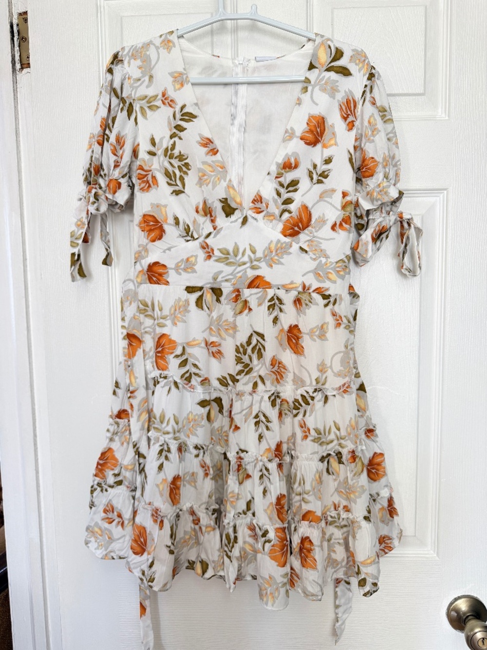 Selfie Leslie short sleeve tied cuff layered ruffle floral mini size small - Picture 11 of 11